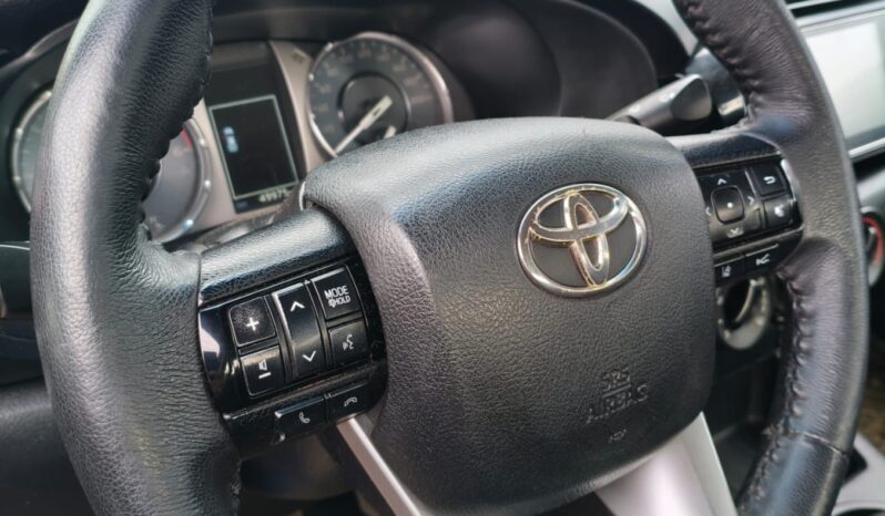 TOYOTA ALL NEW HILUX 2022 | 2.4 DX DIESEL 4X4 DOB. CAB. MT 4P lleno
