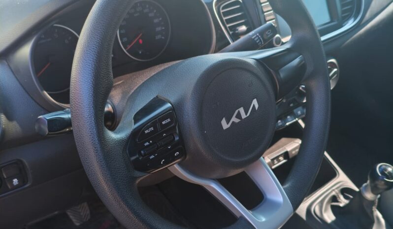 KIA SOLUTO 2023 | 1.4 LX 4X2 MT 5P lleno