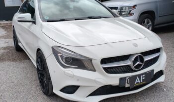 MERCEDES BENZ CLA200 2015 | 1.6 4X2 AT 4P lleno