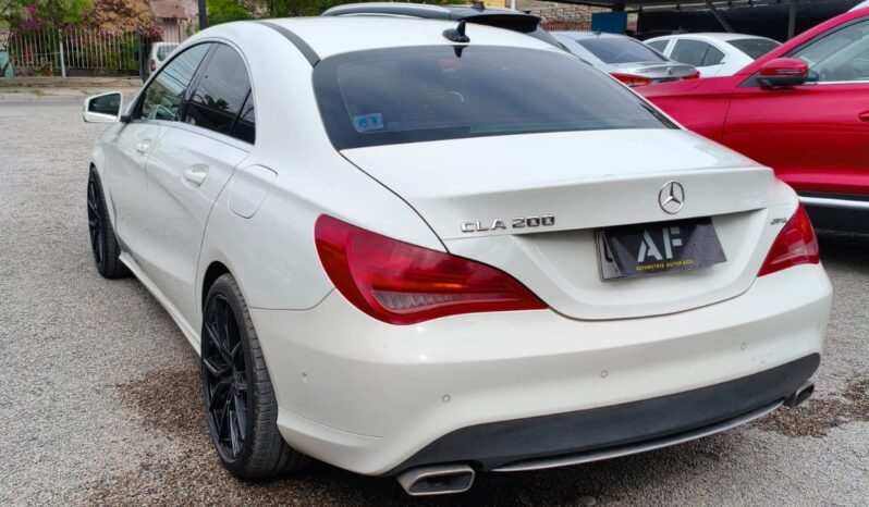 MERCEDES BENZ CLA200 2015 | 1.6 4X2 AT 4P lleno