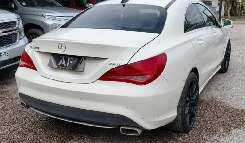 MERCEDES BENZ CLA200 2015 | 1.6 4X2 AT 4P lleno