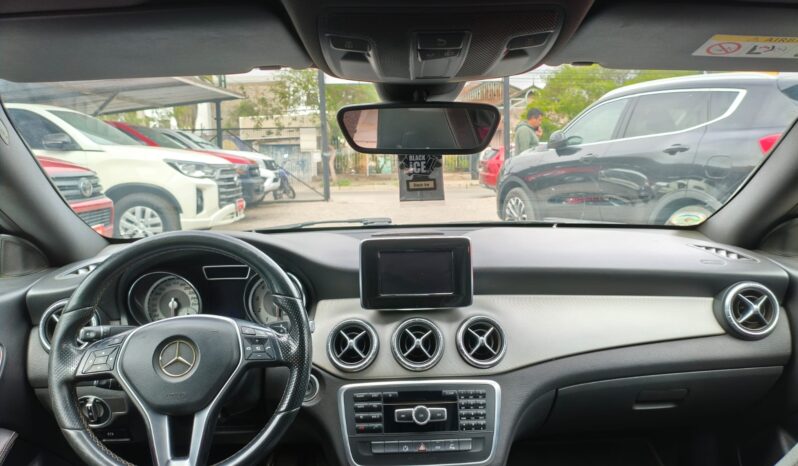 MERCEDES BENZ CLA200 2015 | 1.6 4X2 AT 4P lleno